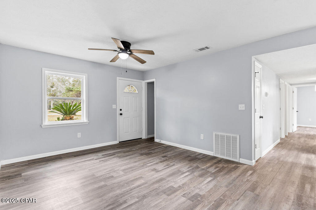 1727 Toole Circle Chipley, FL 32428 - Photo 8 of 22