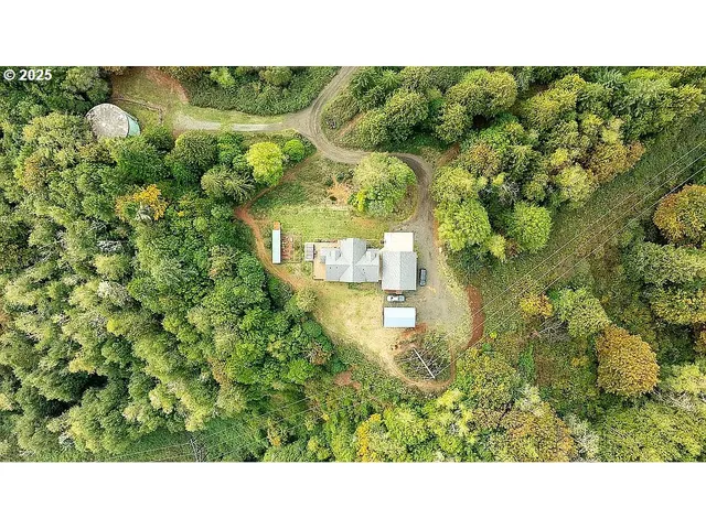 $725,000 | 2636 Western Drive, Coquille, OR 97423