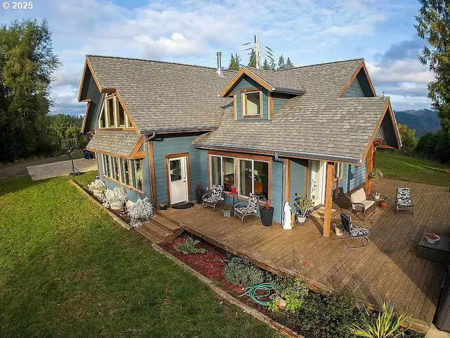 $725,000 | 2636 Western Drive, Coquille, OR 97423