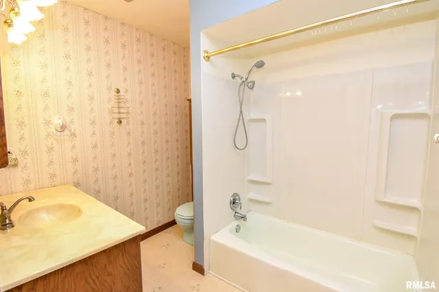 $199,900 | 4413 West Ducharme Avenue, Bartonville, IL 61607