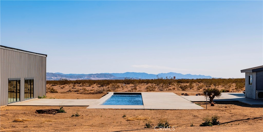 60810 Cole Lane Landers, CA 92285 - Photo 39 of 51 a view of a ocean view