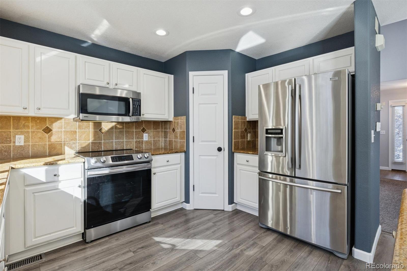 508 West English Sparrow Trail Highlands Ranch, CO 80129 - Photo 9 of 29