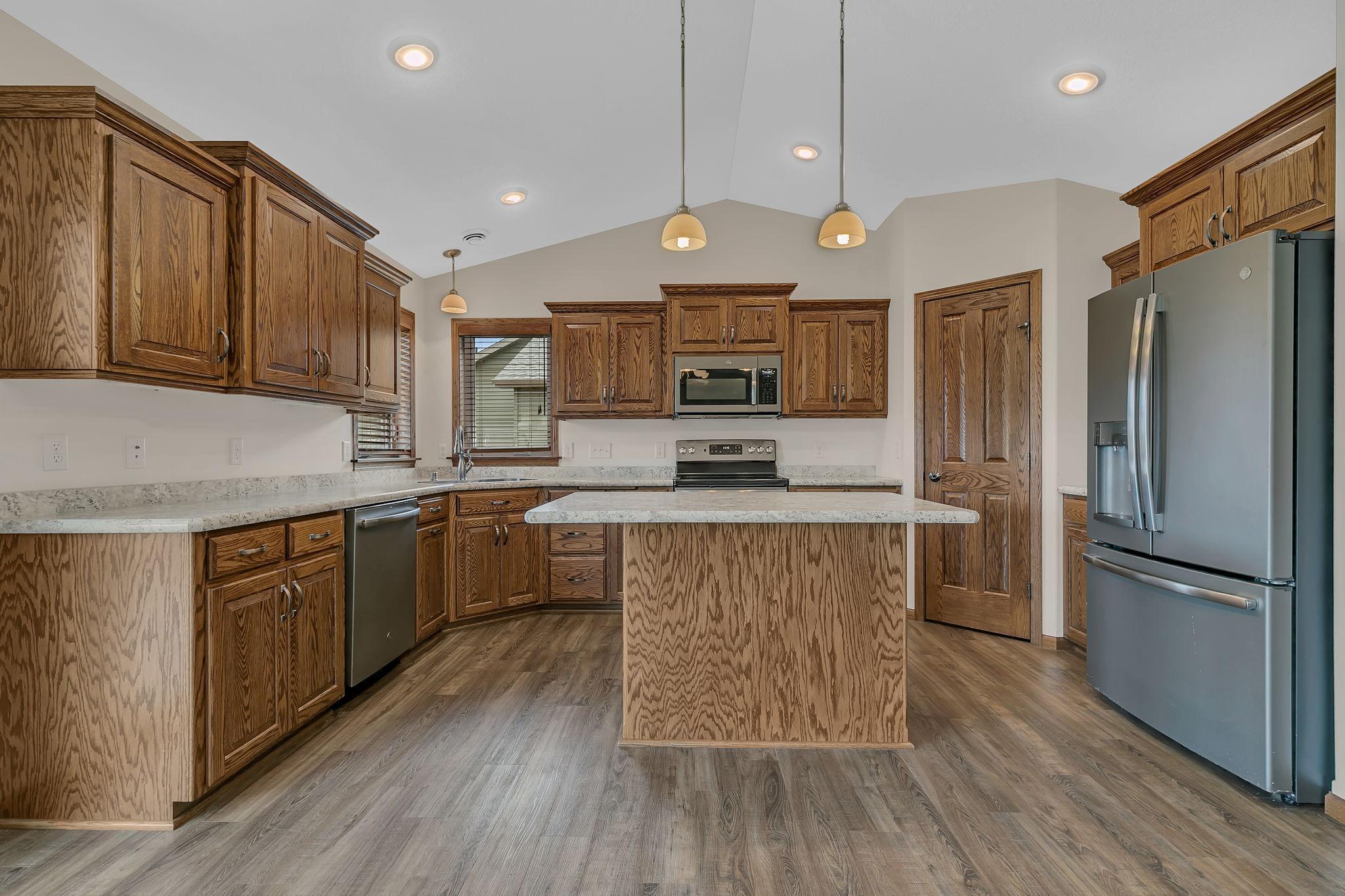 113 Glenview Loop St. Cloud, MN 56303 - Photo 11 of 26