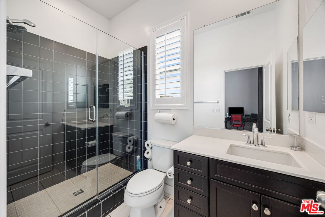 13447 Gold Medal Court Riverside, CA 92503 - Photo 23 of 75
