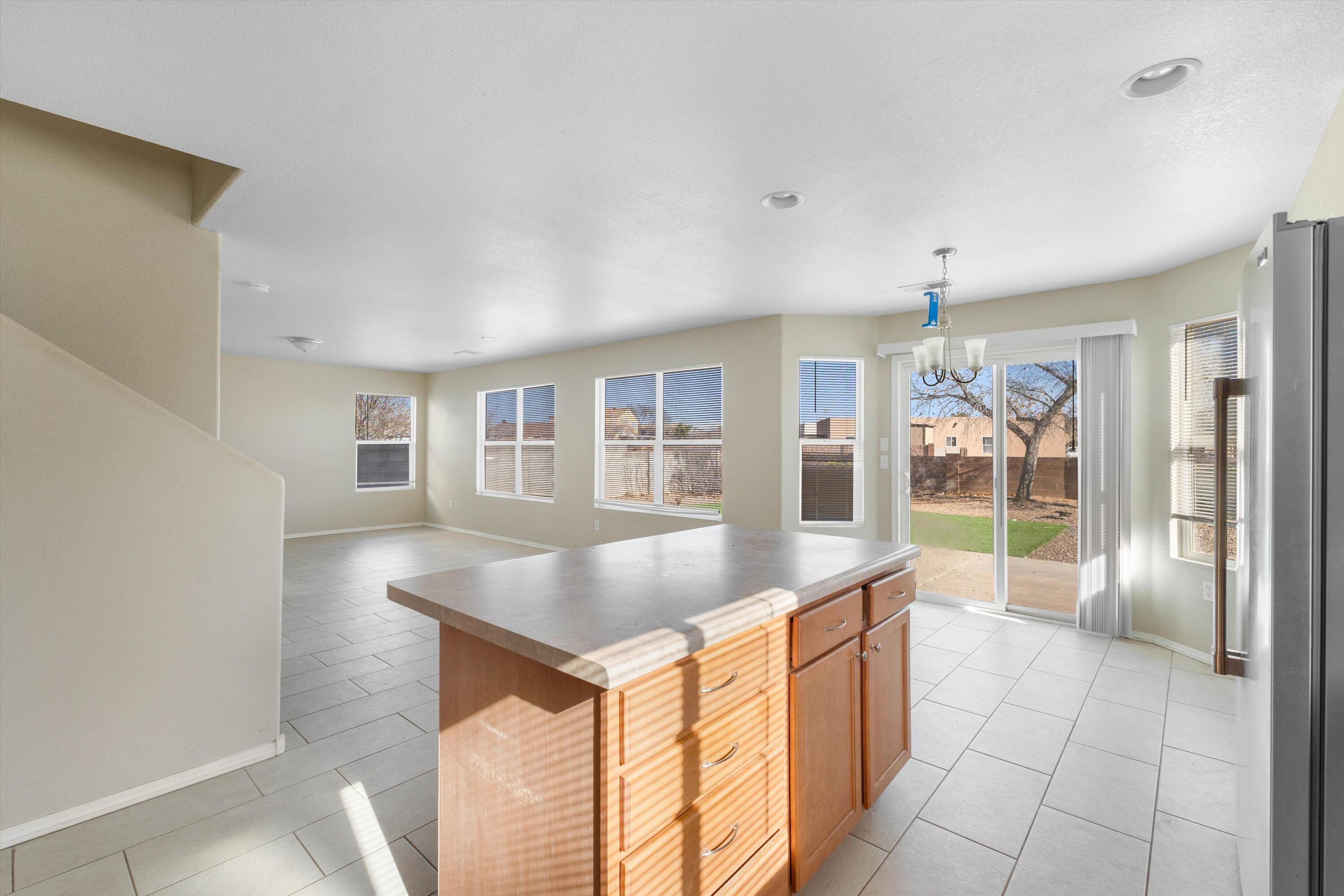 3333 Hunters Meadows Circle Northeast Rio Rancho, NM 87144 - Photo 10 of 39 Gallery Image 10