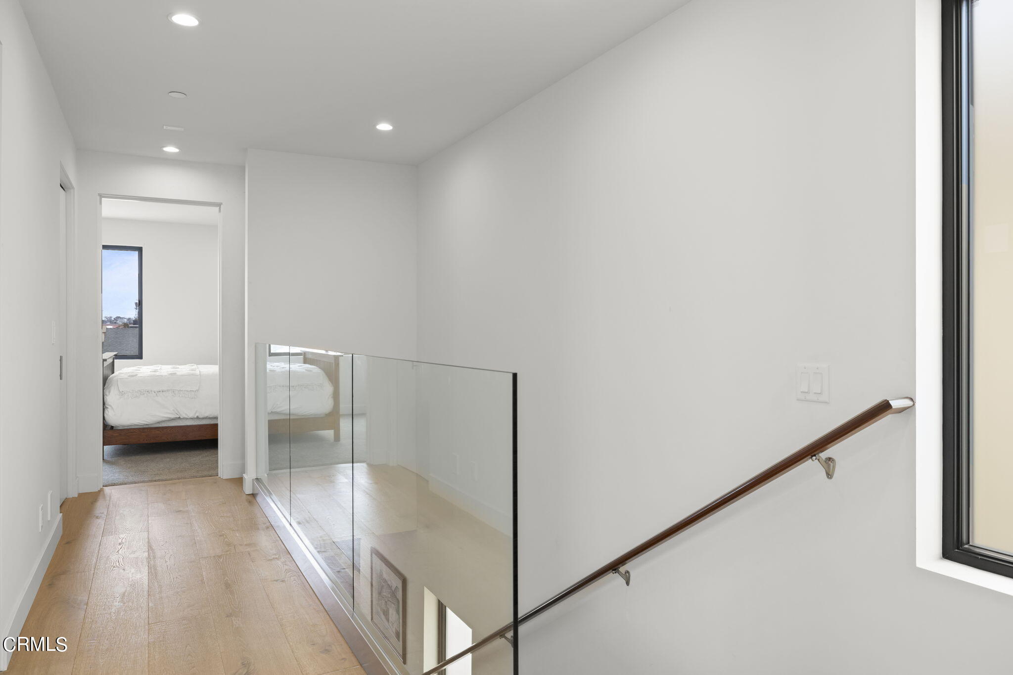 124 Ocean Drive Oxnard, CA 93035 - Photo 22 of 53 a en suite bathroom with a toilet