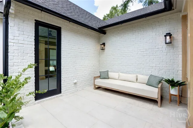 $2,100,000 | 217 John Wesley Way, Savannah, GA 31404