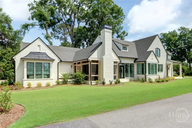 $2,100,000 | 217 John Wesley Way, Savannah, GA 31404