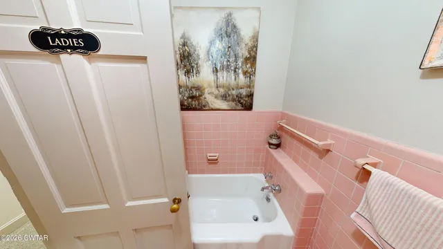 $389,900 | 826 West Lattawoods Drive, Dyersburg, TN 38024