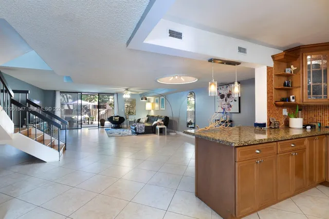 $460,000 | 20537 Northeast 6th Court, Miami, FL 33179