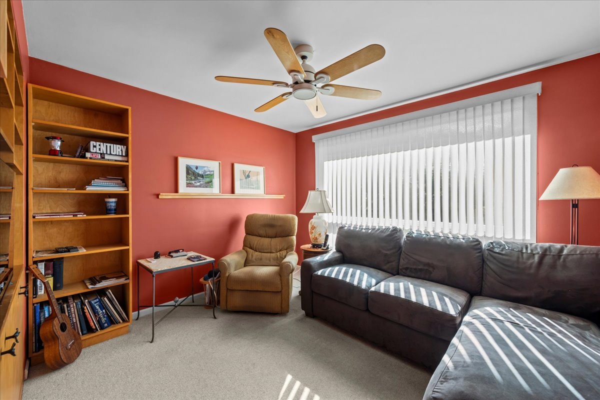 1140 Ridge Road Highland Park, IL 60035 - Photo 18 of 31 a living room with furniture