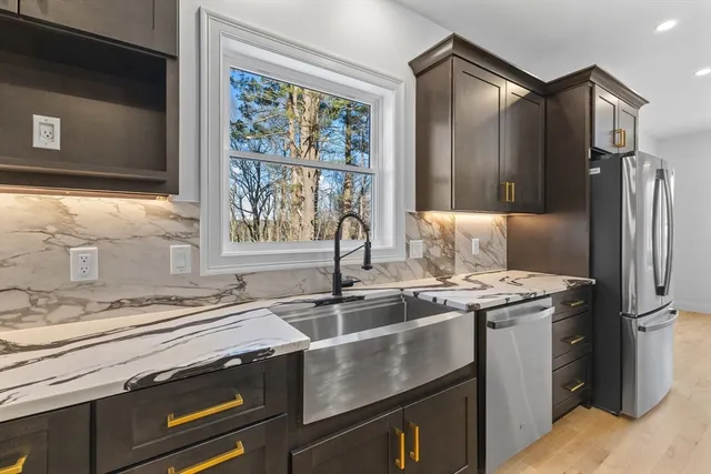 $759,900 | 36 Jade Hill Road, Auburn, MA 01501