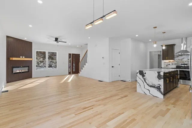 $759,900 | 36 Jade Hill Road, Auburn, MA 01501