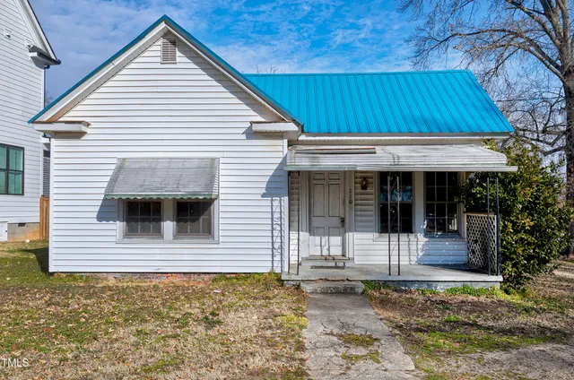 $369,900 | 110 Summit Avenue, Raleigh, NC 27603