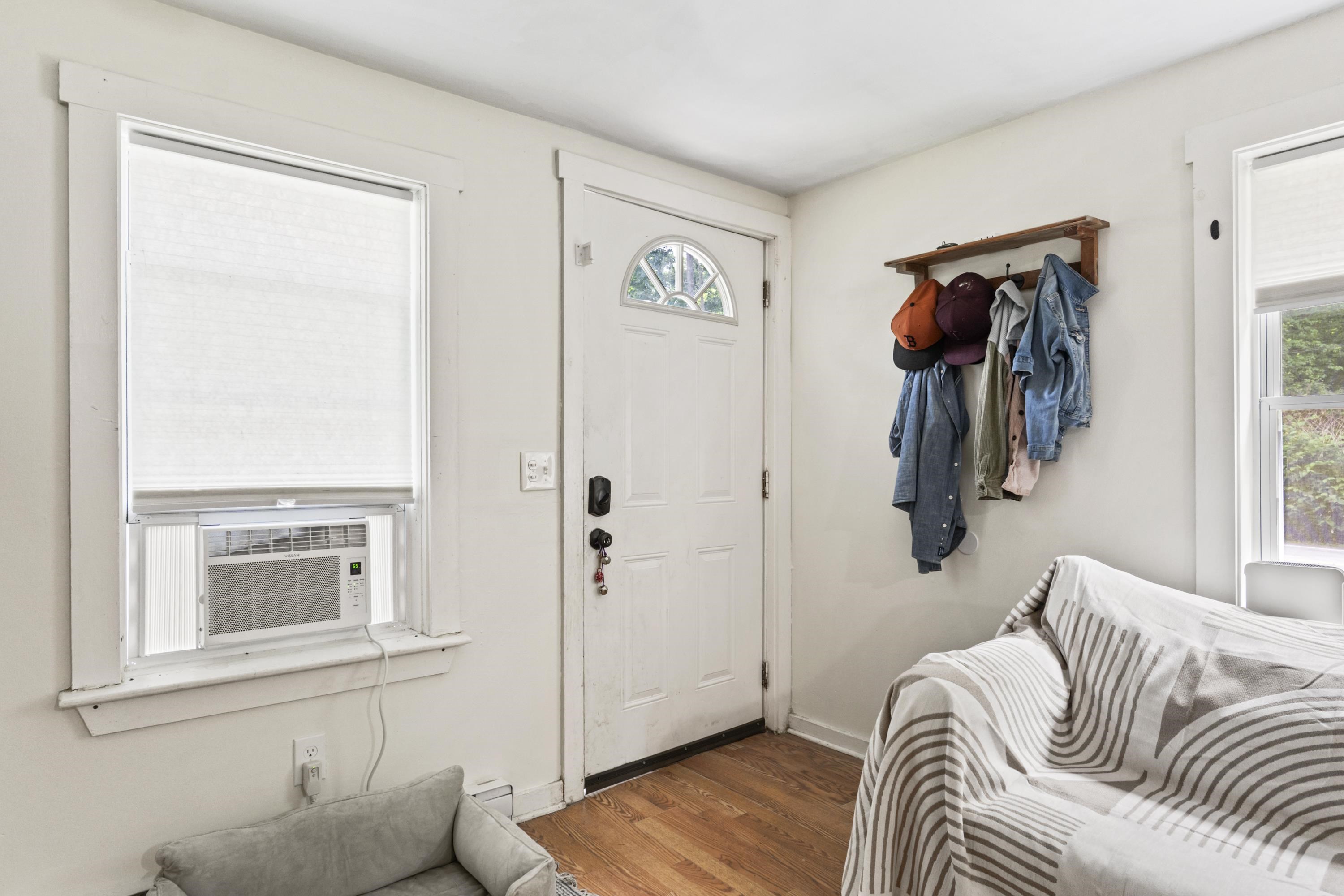 584 Chestnut Hill Road Farmington, NH 03835 - Photo 4 of 53