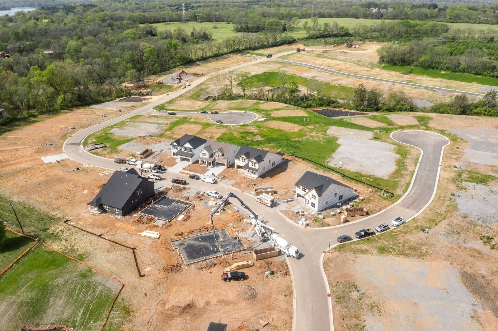 105 Rock Chimney Road Gallatin, TN 37066 - Photo 88 of 93 a view of a swimming pool with a yard