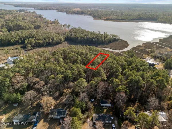 $80,000 | 227 Youpon Drive, Hubert, NC 28539