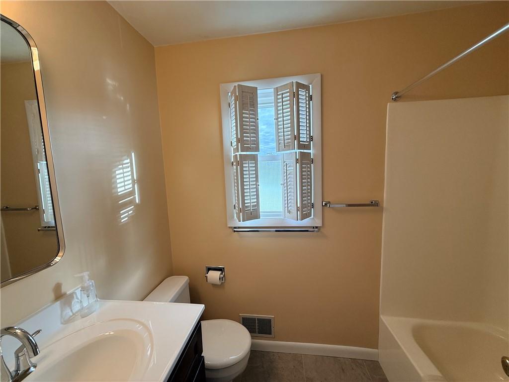 85 East Oak Street, Unit 6 Indiana, PA 15701 - Photo 10 of 19