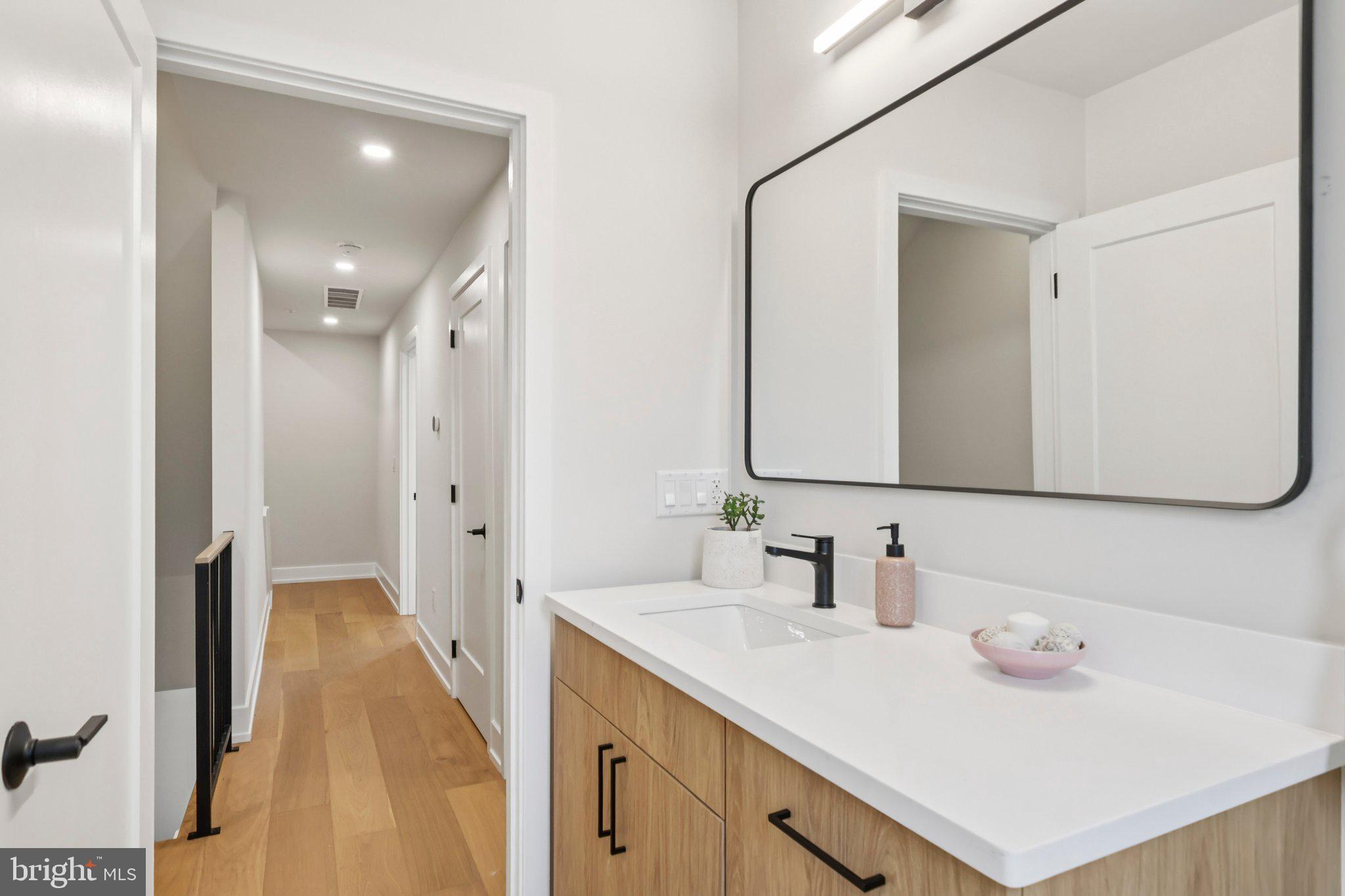 3407 West Lippincott Street Philadelphia, PA 19132 - Photo 16 of 58 Hall full bath