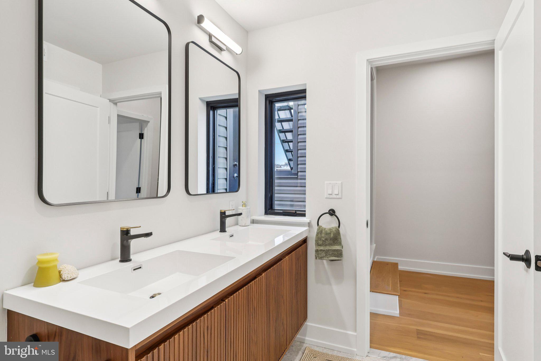 3407 West Lippincott Street Philadelphia, PA 19132 - Photo 26 of 58 Primary BR bath