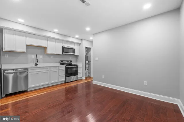 $1,500 | 313 Parkland Place Southeast, Unit 2, Washington, DC 20032