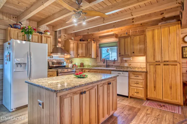 $879,000 | 789 Spruce Creek Drive, Jamestown, TN 38556