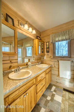 $879,000 | 789 Spruce Creek Drive, Jamestown, TN 38556
