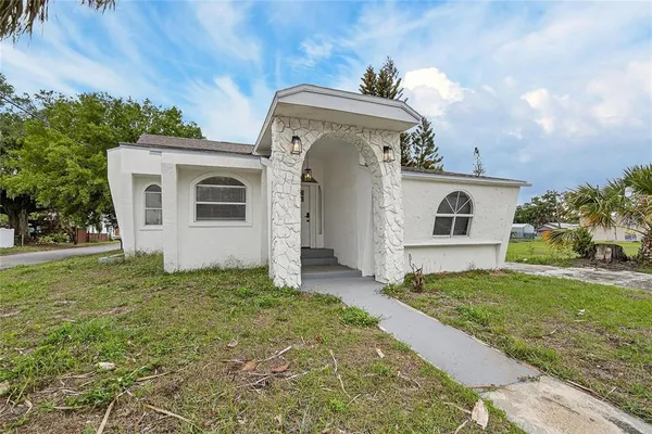 $315,000 | 800 North Church Avenue, Mulberry, FL 33860