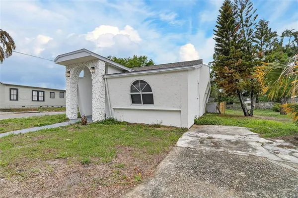 $315,000 | 800 North Church Avenue, Mulberry, FL 33860