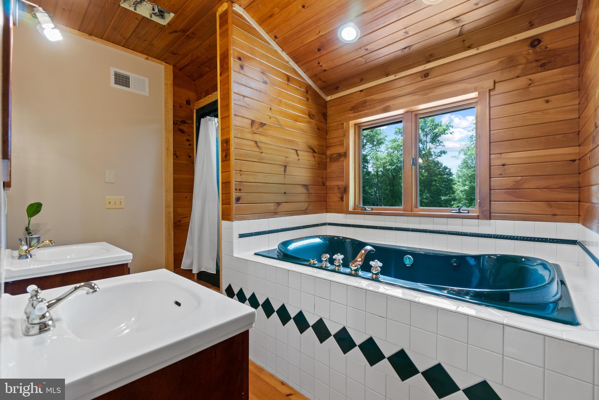 4323 Mt Ephraim Road Sumerduck, VA 22742 - Photo 8 of 57 Gallery Image 8