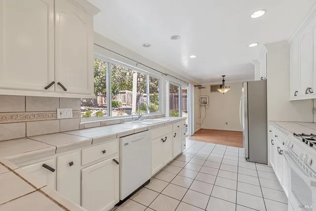 $950,000 | 5209 San Luis Avenue, Santa Rosa, CA 95409