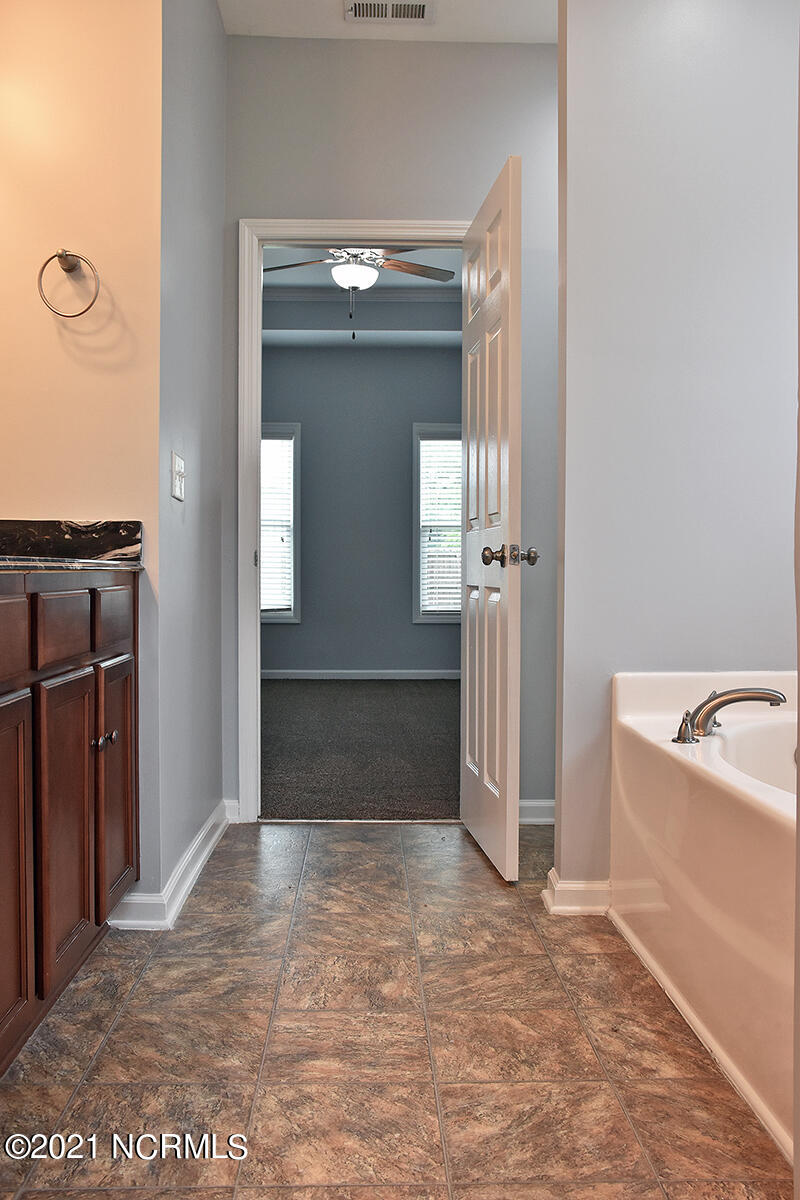 333 Kingston Road Jacksonville, NC 28546 - Photo 18 of 36 DSC_0083