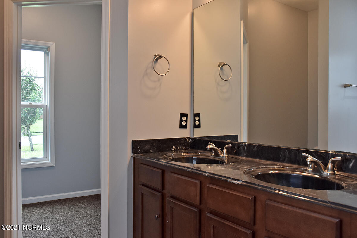 333 Kingston Road Jacksonville, NC 28546 - Photo 20 of 36 DSC_0075