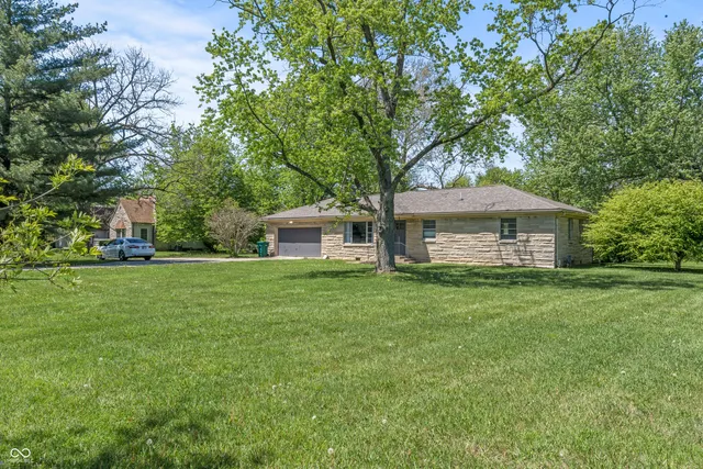 $315,000 | 6716 East 96th Street, Fishers, IN 46038