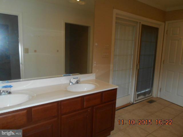 2630 Gilbert Road Mount Airy, MD 21771 - Photo 14 of 18 Bath