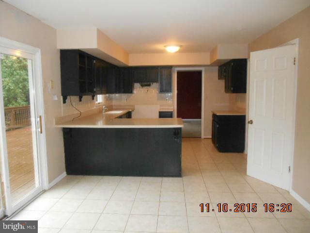 2630 Gilbert Road Mount Airy, MD 21771 - Photo 9 of 18 Kitchen