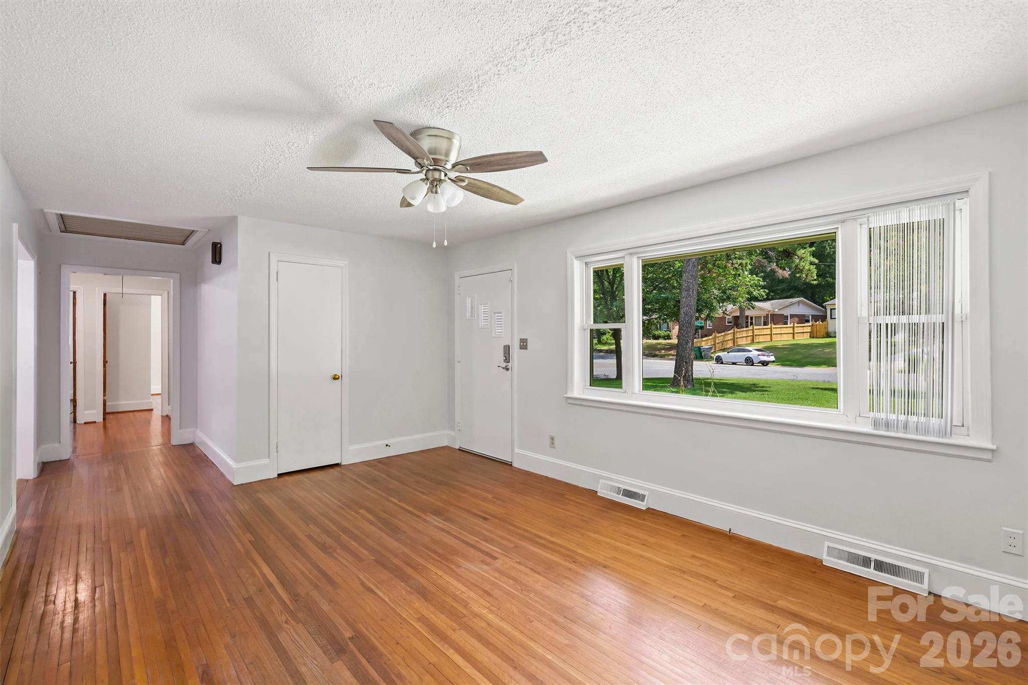 2134 Bromwich Road Charlotte, NC 28208 - Photo 7 of 45 Gallery Image 7