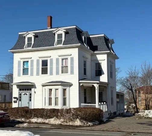 $2,400 | 127 Court Street, Unit 3, Plymouth, MA 02360