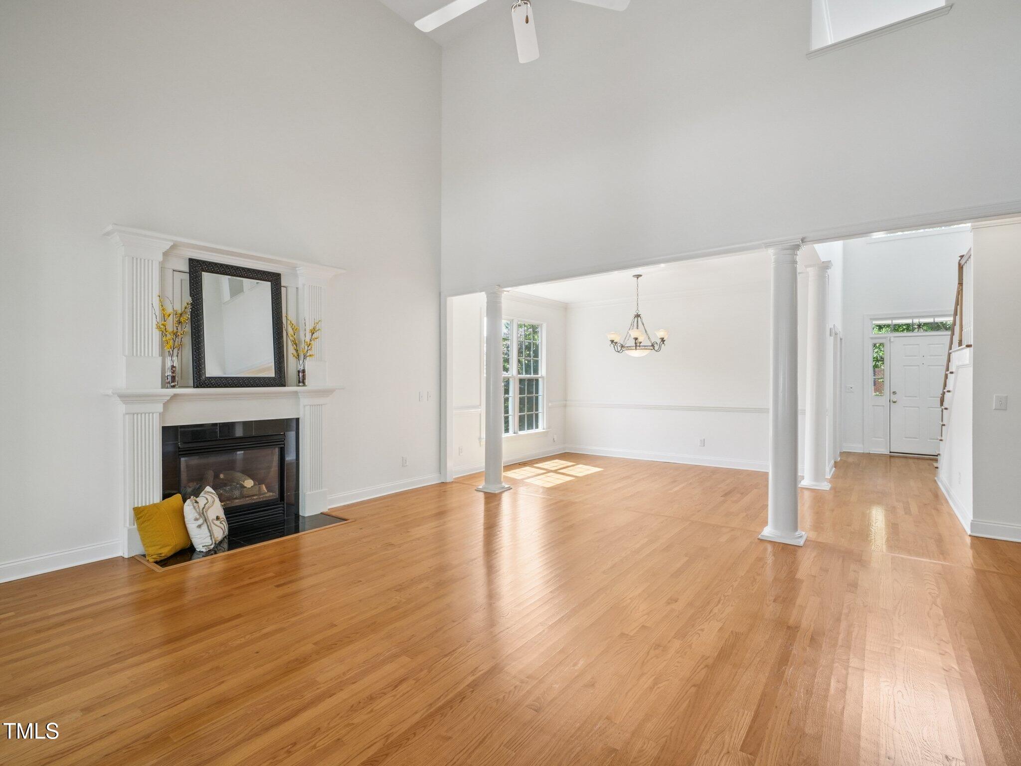 1817 Wysong Court Raleigh, NC 27612 - Photo 5 of 35 Great room