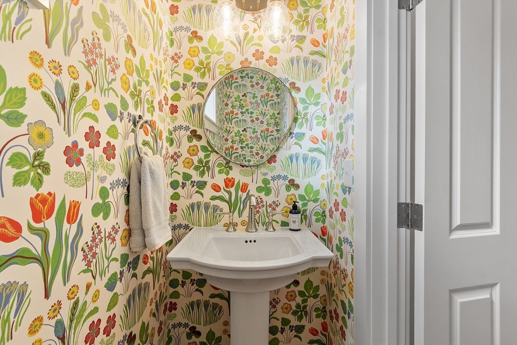 45 Millrun Lane, Unit 45 Concord, MA 01742 - Photo 13 of 41