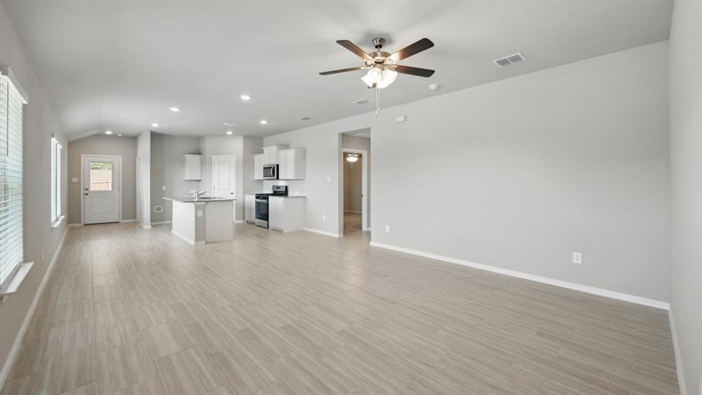 188 Mojave Road Boyd, TX 76023 - Photo 11 of 40