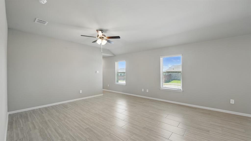 188 Mojave Road Boyd, TX 76023 - Photo 13 of 40