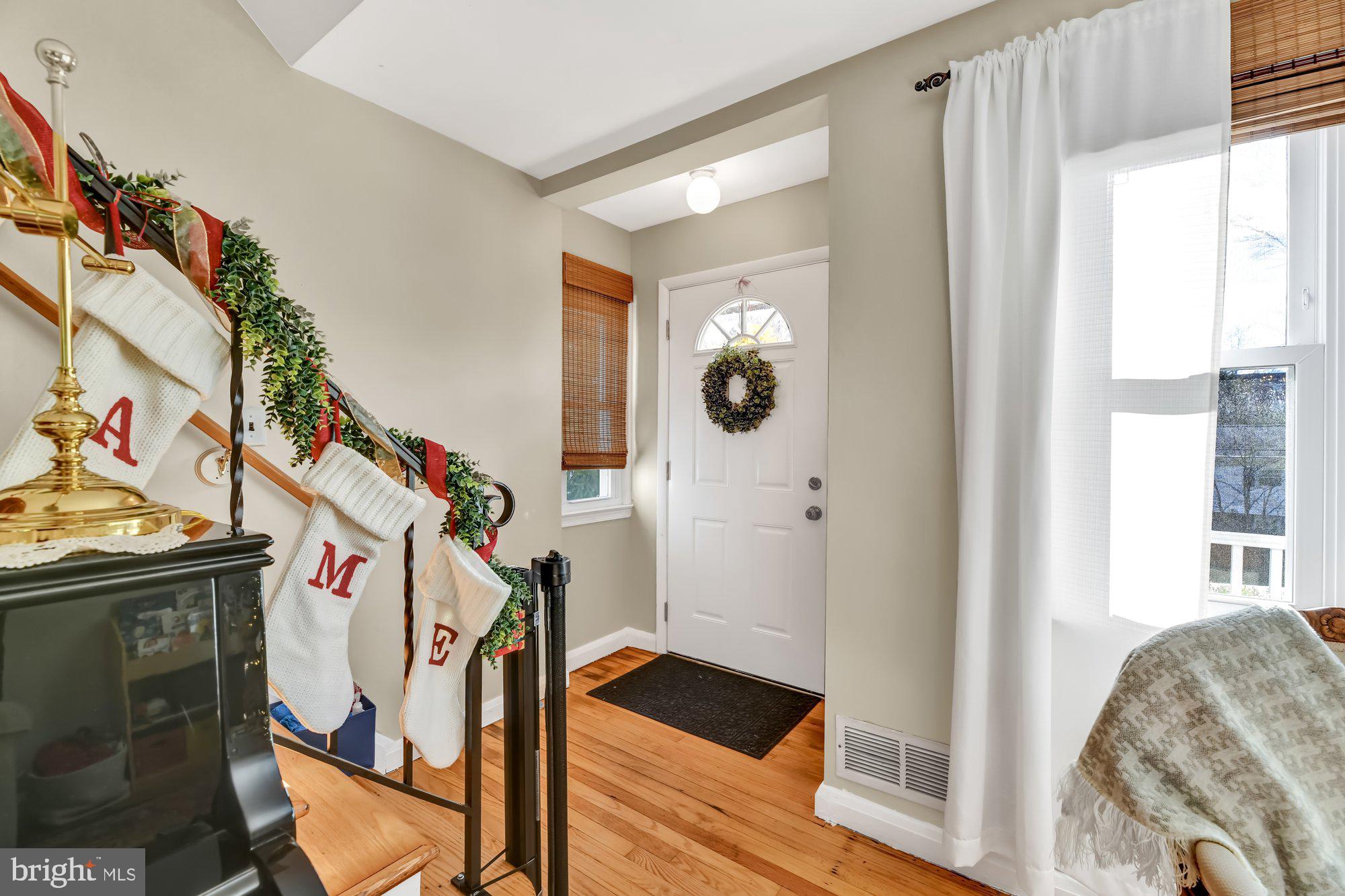 1022 St Albans Road Baltimore, MD 21239 - Photo 2 of 27 Entry