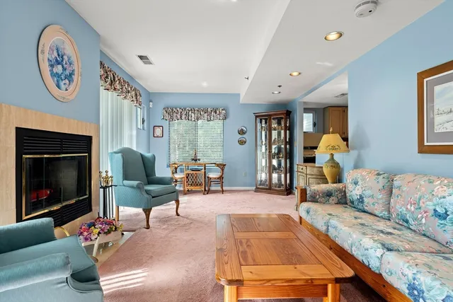 $439,900 | 200 Falls Boulevard, Unit C308, Quincy, MA 02169