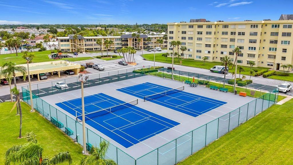 4550 Cove Circle, Unit 302 St. Petersburg, FL 33708 - Photo 52 of 55