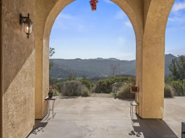 $1,350,000 | 17922 Sierra Cielo Lane, Jamul, CA 91935
