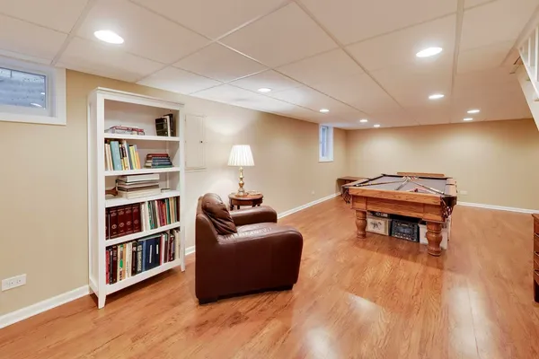 $749,900 | 1606 North Pine Avenue, Arlington Heights, IL 60004