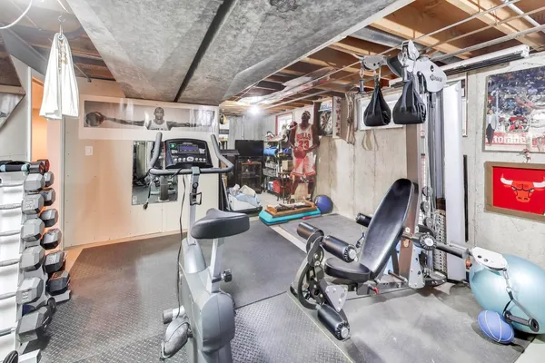 $749,900 | 1606 North Pine Avenue, Arlington Heights, IL 60004