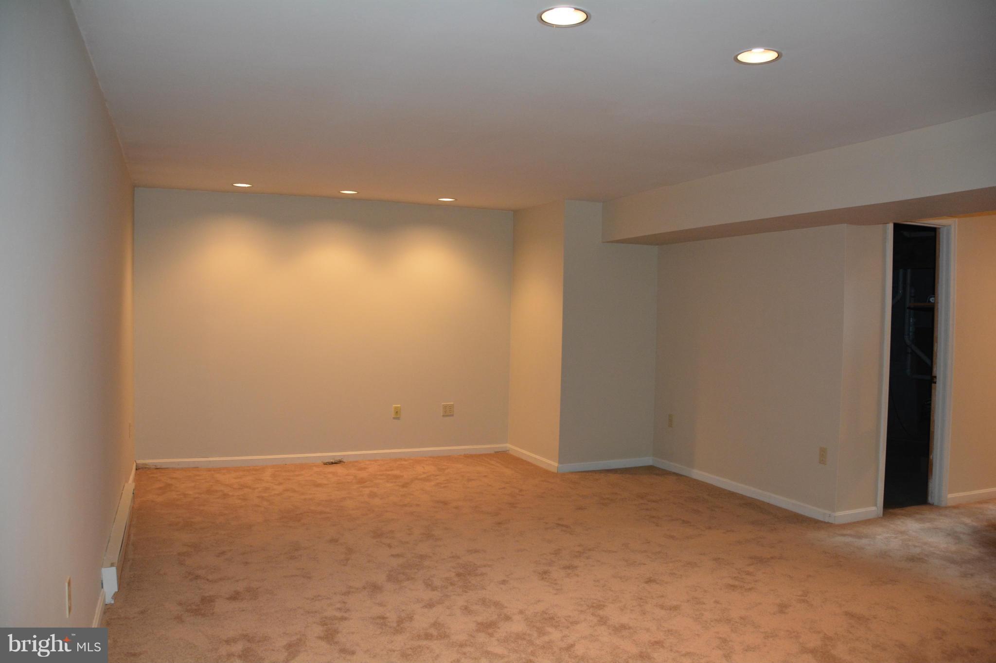 6503 Rimrock Place New Market, MD 21774 - Photo 22 of 30 Family Room