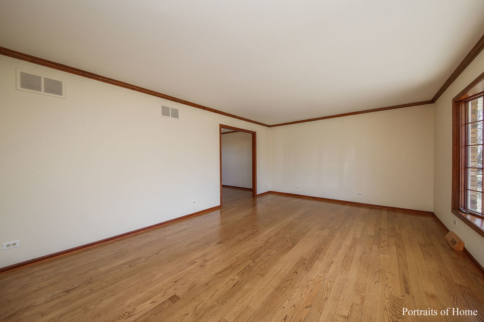 29W332 Wagner Road Naperville, IL 60564 - Photo 4 of 24